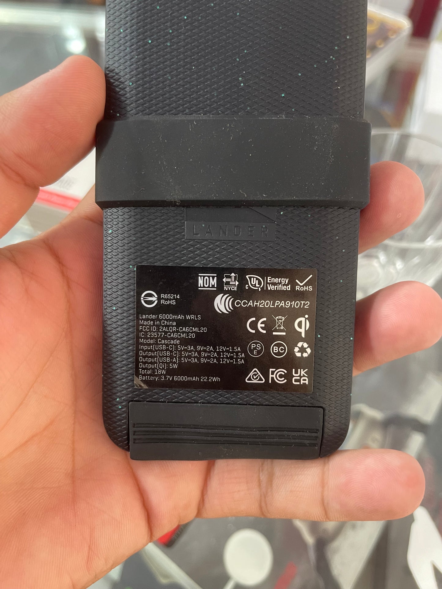 Orginal LANDER CASCADE® Hard Shell Wireless Power bank Waterproof and Dustproof | Amazon Lot