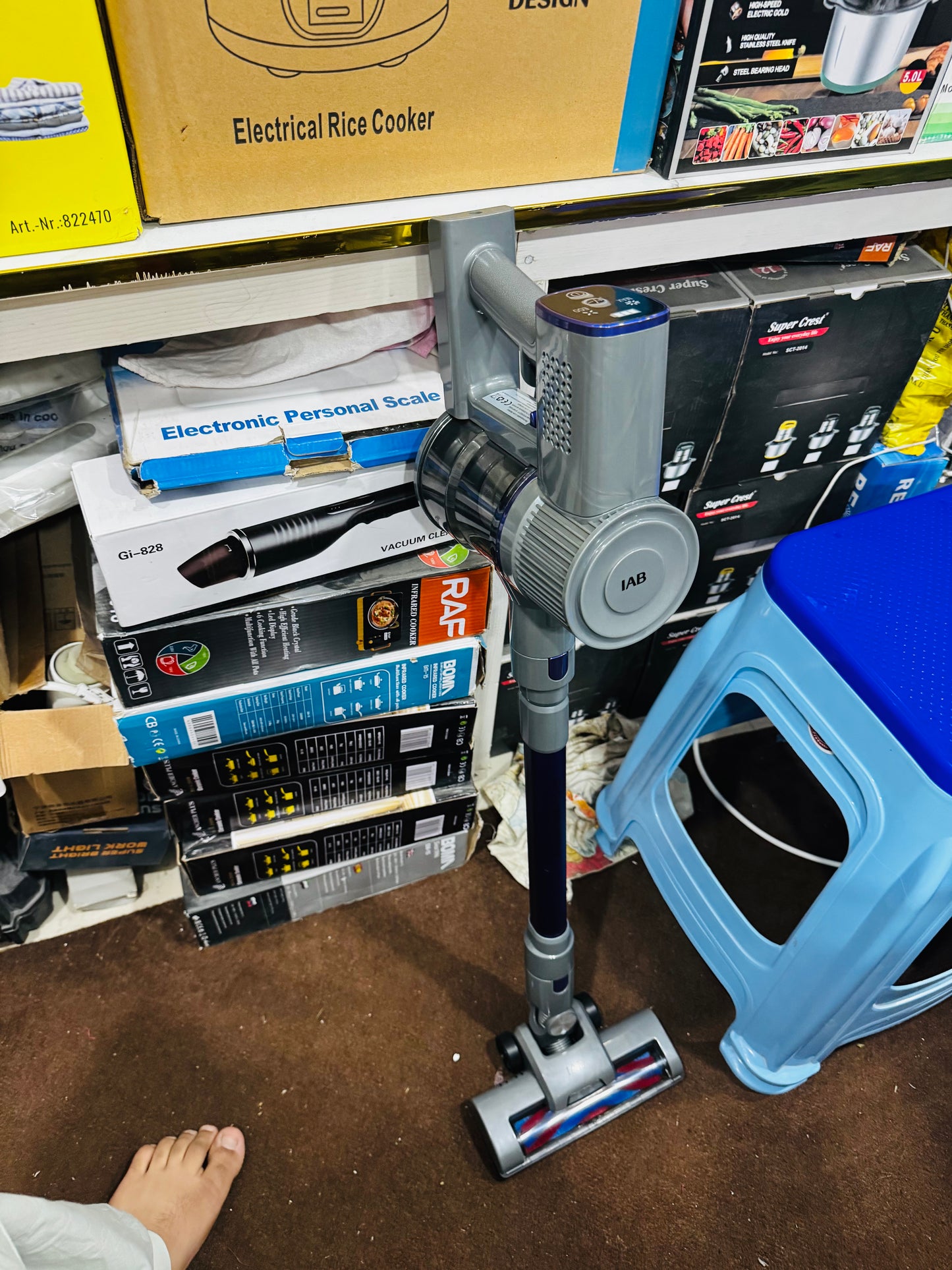 IAB German Lott imported Cordless Vacuume Cleaner . Rechargeable. Best Quality.vaccum