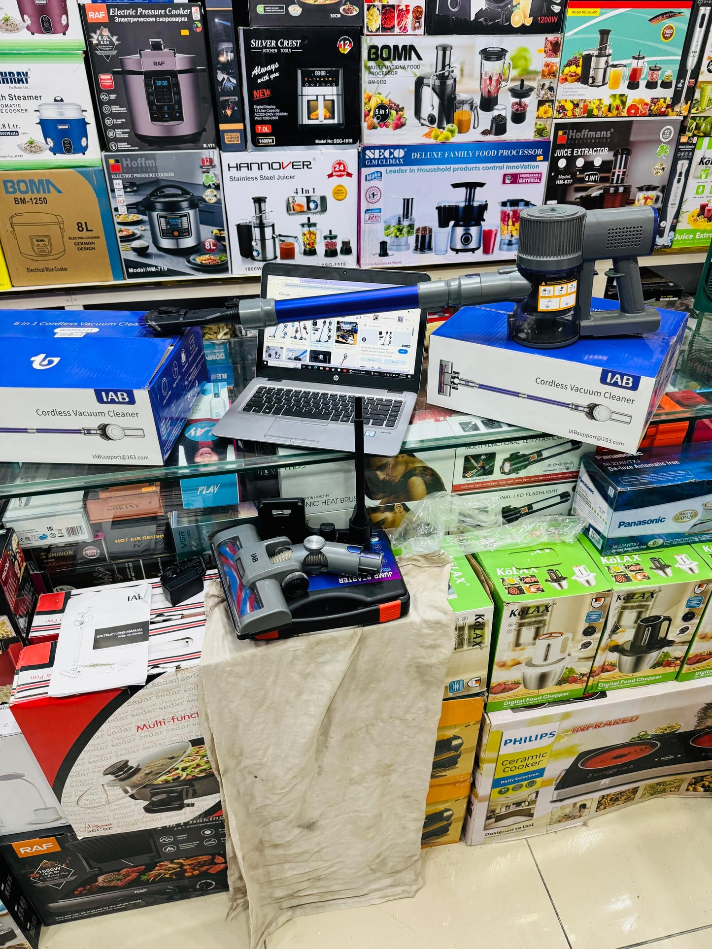 IAB German Lott imported Cordless Vacuume Cleaner . Rechargeable. Best Quality.vaccum